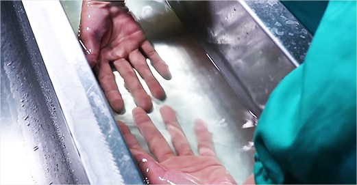 30S洗濯消毒，，，是进入车间的必需程序